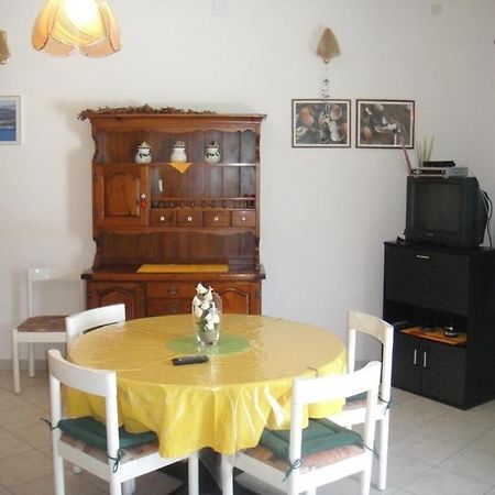 Apartments Ivan Orlic Vinisce Bagian luar foto
